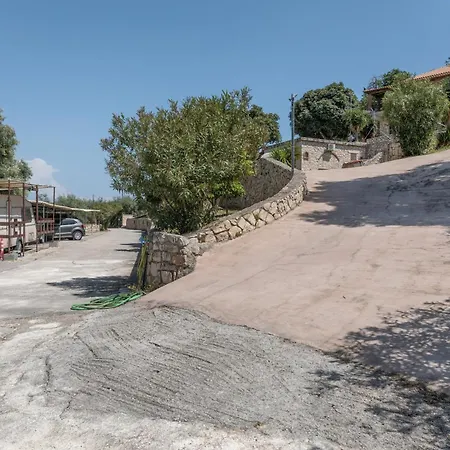 Fiore Levante Villa