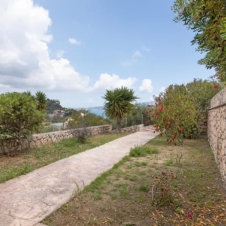 Villa Fiore Levante Marathiás